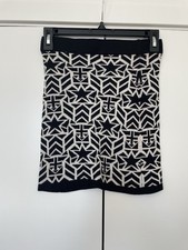 h m xs skirt divided for sale  Los Angeles