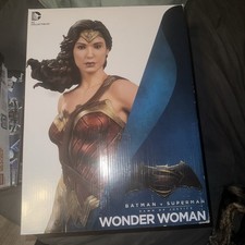 wonder woman statue for sale  North Richland Hills