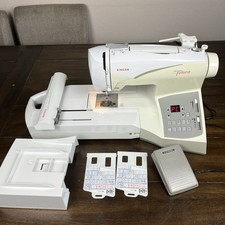 Máquina de bordar Singer Quantum Futura CE-200 com muitos acessórios extras, usado comprar usado  Enviando para Brazil