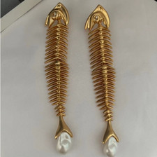 Schiaparelli gold toned d'occasion  Expédié en Belgium