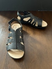 Clarks collection women for sale  Manlius