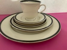 8 piece dinner set for sale 8 piece dinner set for sale Carson