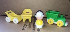 Carrinho Vintage Fisher Price Little People Baby com Boné Branco Chapéu Amarelo + comprar usado  Enviando para Brazil