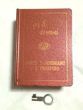 Salvadanaio libro vintage usato  Cecina