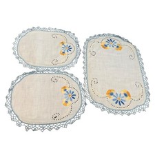 Conjunto de 3 guardanapos de linho bordados vintage azul e amarelo floral azul claro croch comprar usado  Enviando para Brazil