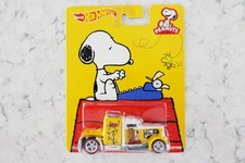Hot Wheels Pop Culture Peanuts Convoy Custom com RLRRs, cardado 2013 comprar usado Hot Wheels Pop Culture Peanuts Convoy Custom com RLRRs, cardado 2013 comprar usado  Enviando para Brazil