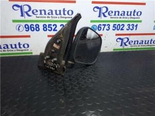 Specchietto retrovisore destro usato  Ferrara