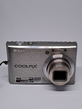 Nikon coolpix s610 usato  Napoli
