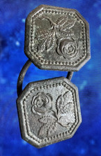 1800 rose buttons d'occasion 1800 rose buttons d'occasion  Aix-les-Bains