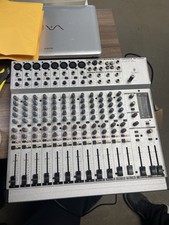 Console de mixagem Behringer Eurorack MX 2004A-ULN 20 canais 4-BUS mixer com AC comprar usado  Enviando para Brazil