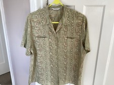Berkertex green pattern for sale  READING