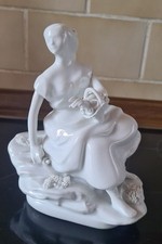 Porzellanfigur dame blumenkorb gebraucht kaufen  Augsburg