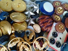 Bottoni vintage alcuni usato  Monfalcone