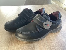Men pavers shoes for sale  WAKEFIELD