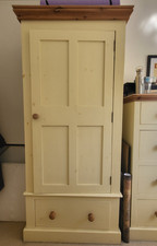 Bedroom furniture set for sale Bedroom furniture set for sale  WELWYN GARDEN CITY