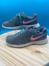 Tênis Nike Revolution 2 554900-409 atlético feminino tamanho 8.5 verde com cadarço comprar usado  Enviando para Brazil