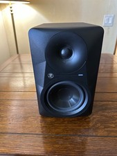 Mackie mr524 50w for sale  Anaheim
