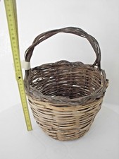 Cesta paniere vimini usato Cesta paniere vimini usato  Italia