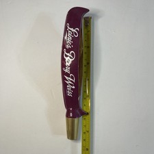 Leinenkugels leinie berry for sale  Belvidere
