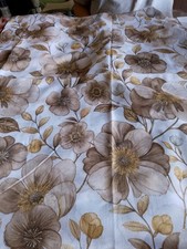 Sciarpa fiori beige usato  Vignate