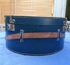 Ancienne boîte chapeau d'occasion  Agde