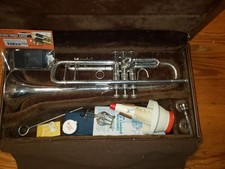 Trompete de prata Bach Stradivarius 180S37--Chem limpo, com manutenção, extras, bom! comprar usado  Enviando para Brazil