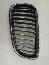 Grille calandre gauche d'occasion  Pont-l'Abbé-d'Arnoult