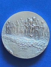 Recherchée belle médaille d'occasion  Eaubonne