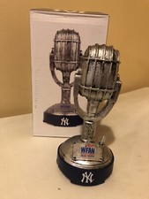 Microfone New York Yankees SGA John Sterling Suzyn Waldman WFAN NOVO NA CAIXA MLB comprar usado Microfone New York Yankees SGA John Sterling Suzyn Waldman WFAN NOVO NA CAIXA MLB comprar usado  Enviando para Brazil