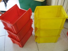 Set contenitori piccoli usato  Milano