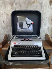 Ancienne machine écrire d'occasion  Ramerupt