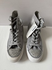Girls converse star for sale  AYLESBURY
