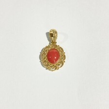 Piccolo ciondolo vintage usato Piccolo ciondolo vintage usato  Roncello