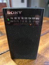 Bolso de rádio AM/FM portátil Sony ICFP26 comprar usado  Enviando para Brazil