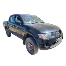 Mitsubishi l200 right for sale  HALIFAX