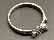 Anello metallo bianco usato  San Vito al Tagliamento