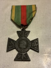 Croix combattants volontaires d'occasion  La Tour-d'Aigues