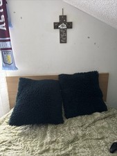 Big fluffy pillow for sale  Gotha