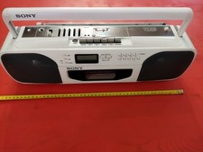 Radio cassette portable d'occasion  Cozes