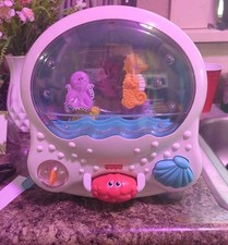 Usado, Fisher Price Ocean Wonders berço aquário brinquedo luzes som musical vintage 2005 comprar usado  Enviando para Brazil