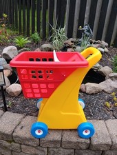 Little tikes shopping for sale  New Richmond