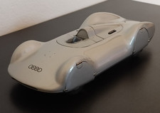 Modello montato auto usato  Italia