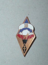 Rare insigne 18ème d'occasion  Pau