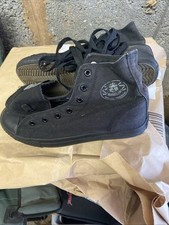 Plimsolls size 6.5 for sale  NUNEATON