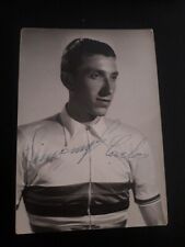 Autografata dal ciclista usato  Lucca