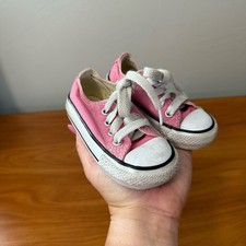 Tênis Converse Chuck Taylor All Star bebê cano baixo rosa claro com cadarço bebê 4 comprar usado Tênis Converse Chuck Taylor All Star bebê cano baixo rosa claro com cadarço bebê 4 comprar usado  Enviando para Brazil