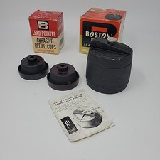 Antigo apontador de lápis manual Boston e ponteiro de chumbo copo refil abrasivo LP # 1401, usado comprar usado  Enviando para Brazil
