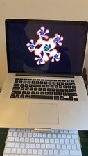Macbook pro a1398 usato  Voltaggio