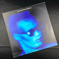 Grace Jones Warm Leatherette vinyl record LP UK Press album 33 RPM NM M- comprar usado  Enviando para Brazil