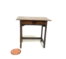 MESA LATERAL MINIATURA FEITA À MÃO PARA CASA DE BONECAS COM ACABAMENTO EM NOGUEIRA comprar usado MESA LATERAL MINIATURA FEITA À MÃO PARA CASA DE BONECAS COM ACABAMENTO EM NOGUEIRA comprar usado  Enviando para Brazil
